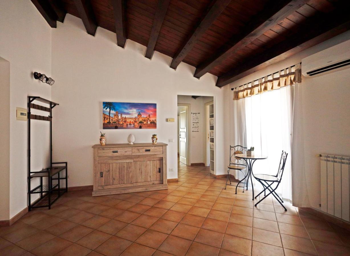 La Casa Di Filippo Appartement Palermo Buitenkant foto