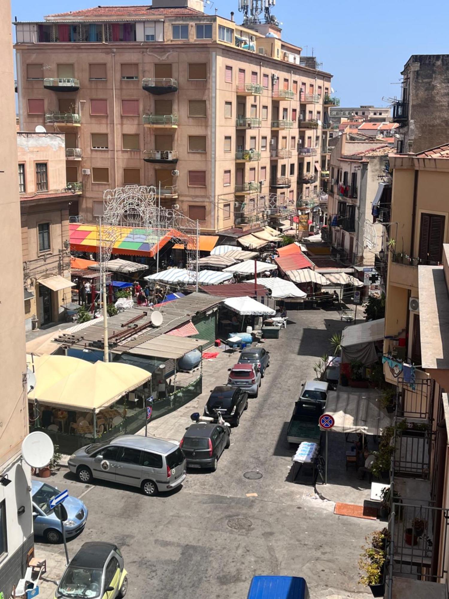 La Casa Di Filippo Appartement Palermo Buitenkant foto